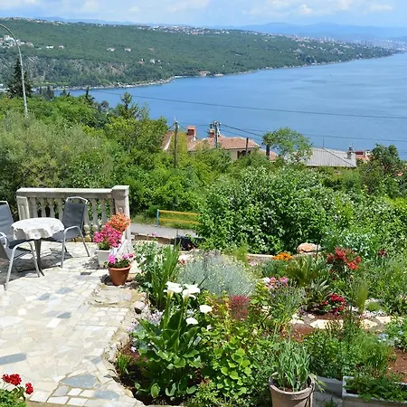 Apartment Zora Opatija